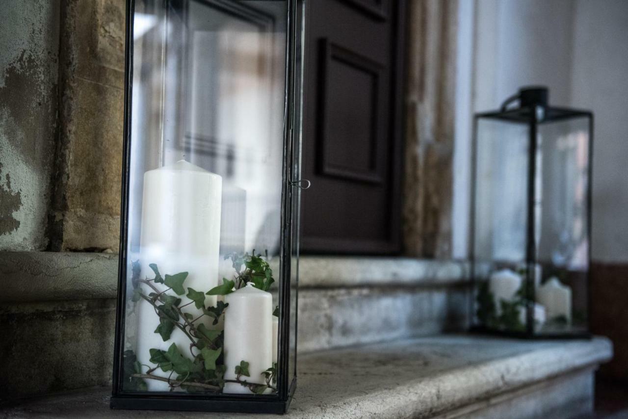 Lägenhet Studio på 76 m² i Citta Antica med 1 badrum  Verona Exteriör bild